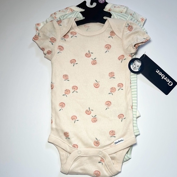 NWT 0-3, Gerber Baby Bodysuit Set with Peach Print - Picture 4 of 5